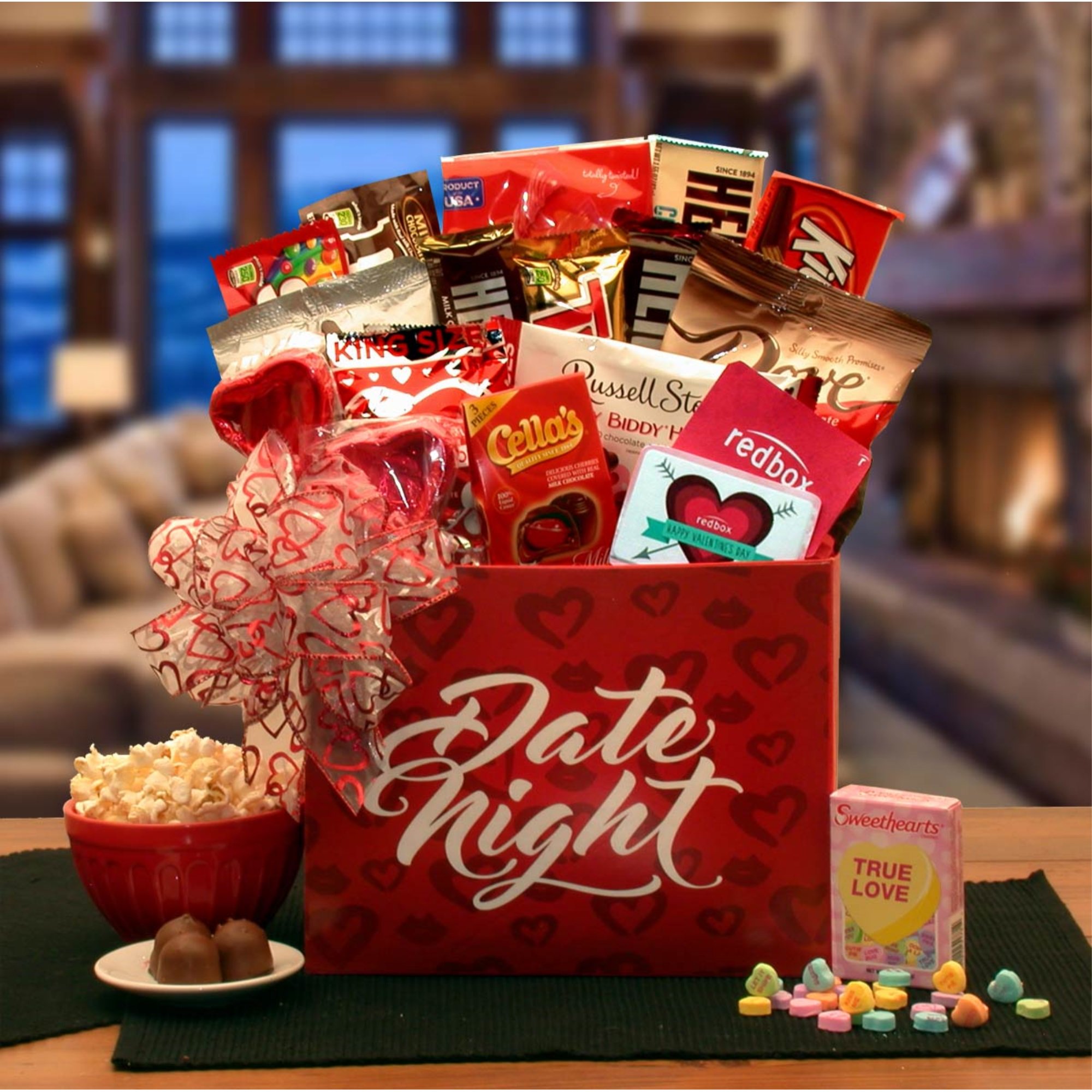 VALENTINE SNACK AND CHIP GIFT BOX Gourmet Baskets Near Me